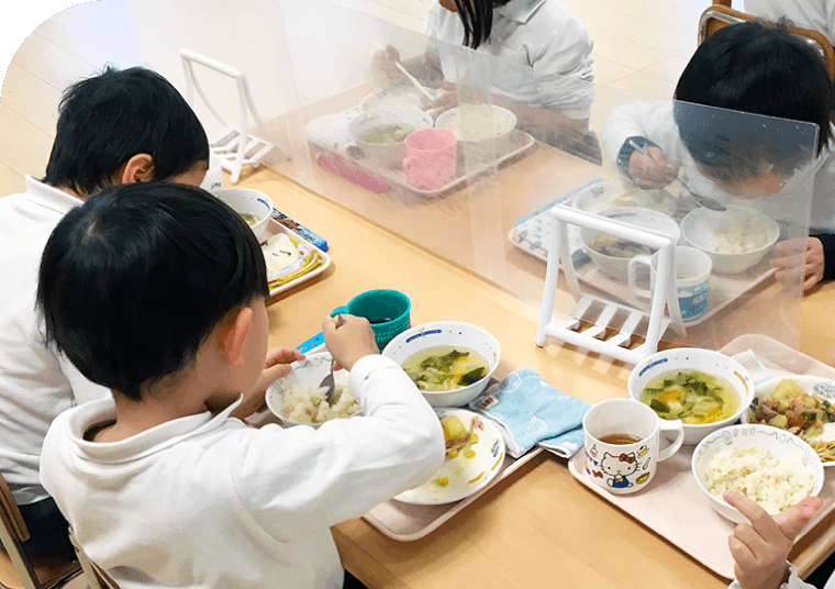 給食